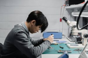 how to start a cell phone repair shop - guide