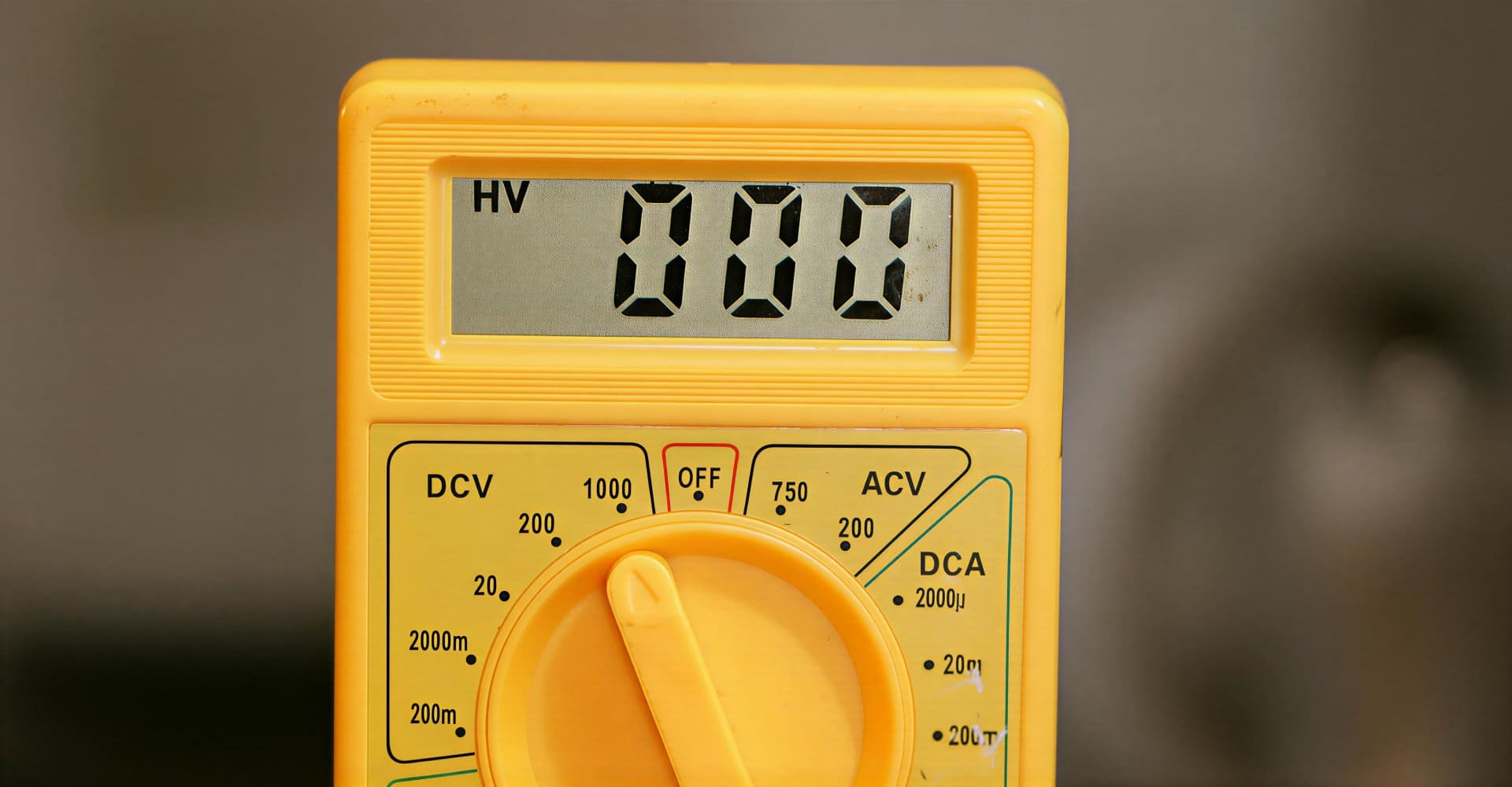 how to check a cel phone battery using a multimeter