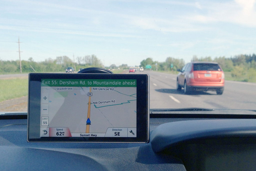 car gps vs smartphone gps. which is better